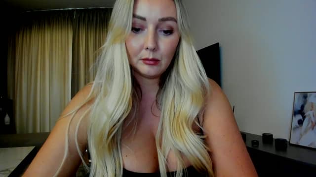 Gallery image thumbnail from Mi_Ha's myfreecams stream on, 07/23/2025, 13:34 image 5 of 20