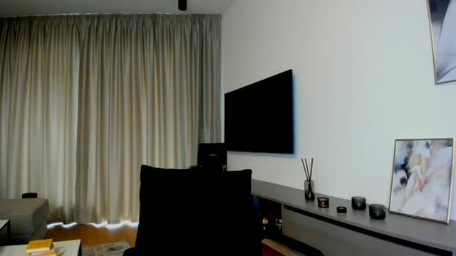 Gallery image thumbnail from Mi_Ha's myfreecams stream on, 07/25/2025, 14:31 image 4 of 20