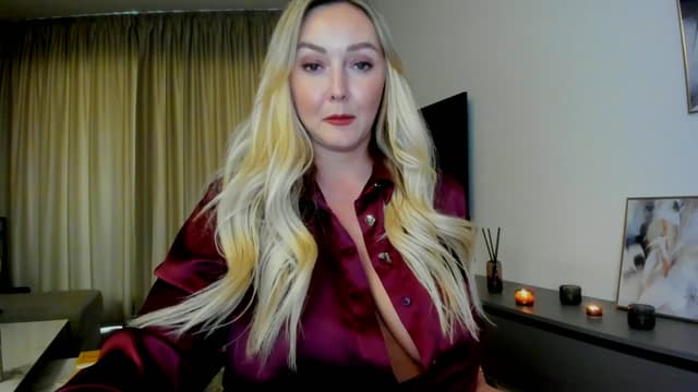 Gallery image thumbnail from Mi_Ha's myfreecams stream on, 07/31/2025, 15:28 image 1 of 20