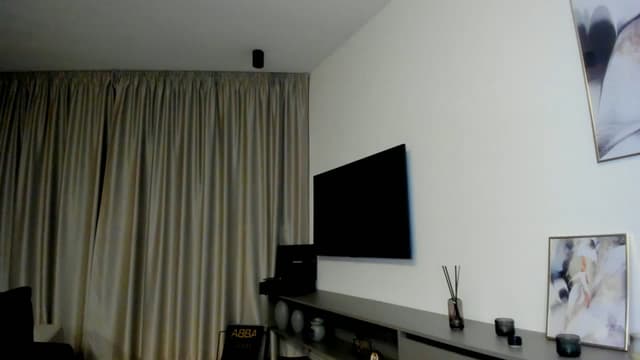 Gallery image thumbnail from Mi_Ha's myfreecams stream on, 08/03/2025, 21:42 image 6 of 20