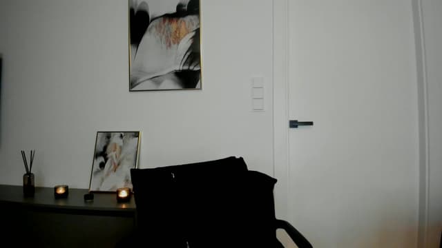 Gallery image thumbnail from Mi_Ha's myfreecams stream on, 08/12/2025, 21:40 image 12 of 20