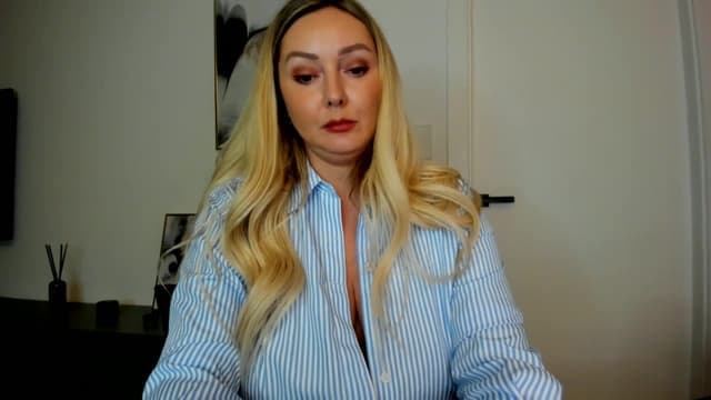 Gallery image thumbnail from Mi_Ha's myfreecams stream on, 08/13/2025, 15:06 image 8 of 20