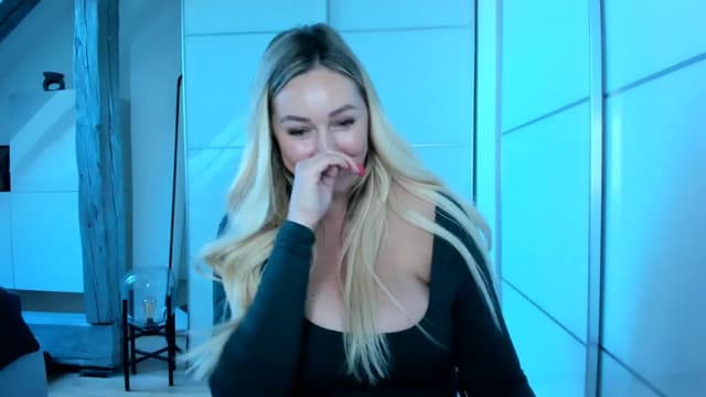 Gallery image thumbnail from Mi_Ha's myfreecams stream on, 09/01/2025, 14:18 image 7 of 20