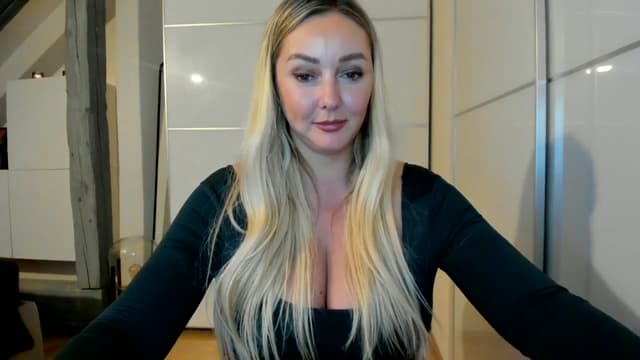 Gallery image thumbnail from Mi_Ha's myfreecams stream on, 09/01/2025, 21:14 image 11 of 20