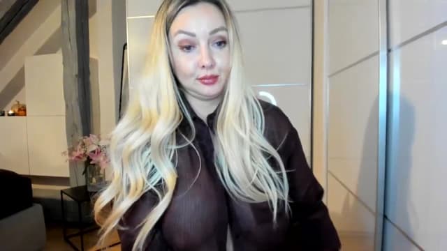 Gallery image thumbnail from Mi_Ha's myfreecams stream on, 10/05/2025, 20:42 image 11 of 20