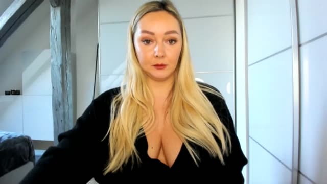 Gallery image thumbnail from Mi_Ha's myfreecams stream on, 11/11/2025, 14:32 image 9 of 20