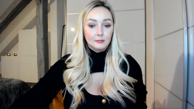 Gallery image thumbnail from Mi_Ha's myfreecams stream on, 11/17/2025, 16:40 image 1 of 20