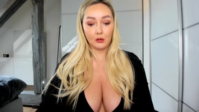 Gallery image thumbnail from Mi_Ha's myfreecams stream on, 11/20/2025, 14:58 image 3 of 20