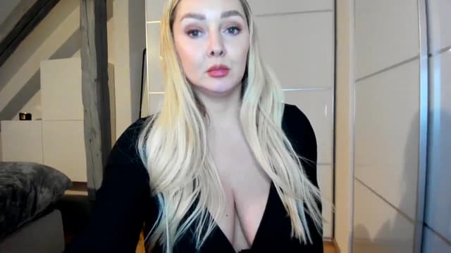 Gallery image thumbnail from Mi_Ha's myfreecams stream on, 11/20/2025, 23:07 image 11 of 20