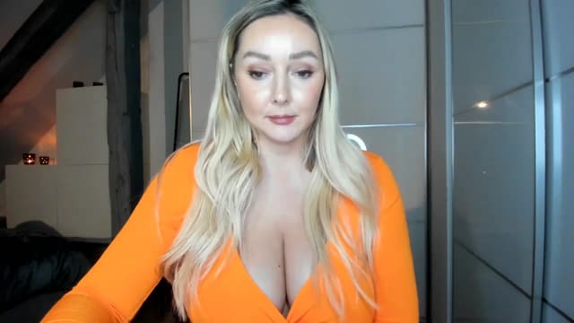 Gallery image thumbnail from Mi_Ha's myfreecams stream on, 11/29/2025, 16:20 image 14 of 20