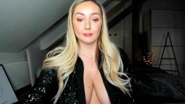 Gallery image thumbnail from Mi_Ha's myfreecams stream on, 12/22/2025, 17:27 image 19 of 20