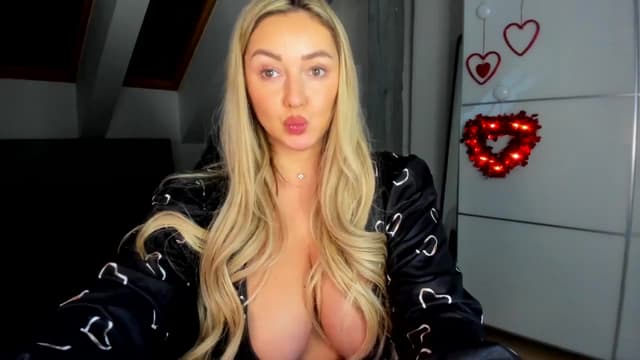 Gallery image thumbnail from Mi_Ha's myfreecams stream on, 02/07/2026, 16:24 image 9 of 20