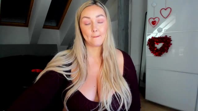 Gallery image thumbnail from Mi_Ha's myfreecams stream on, 02/09/2026, 13:06 image 6 of 20