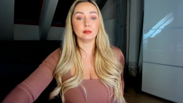 Gallery image thumbnail from Mi_Ha's myfreecams stream on, 02/20/2026, 14:39 image 12 of 20