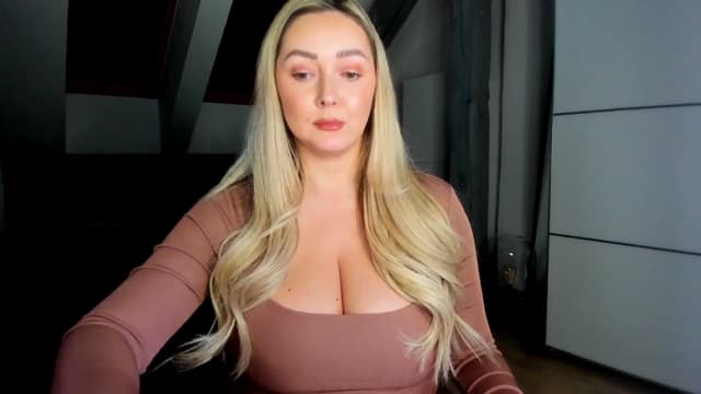 Gallery image thumbnail from Mi_Ha's myfreecams stream on, 02/20/2026, 19:21 image 3 of 20