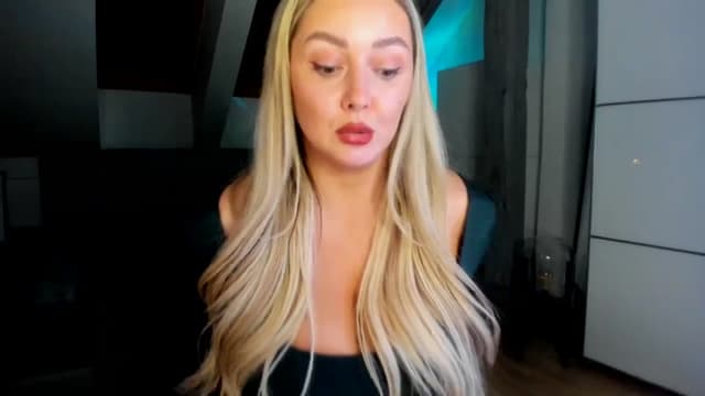 Gallery image thumbnail from Mi_Ha's myfreecams stream on, 02/24/2026, 22:16 image 7 of 20