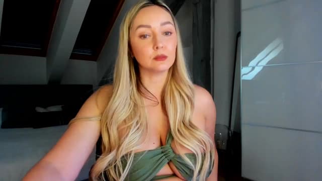 Gallery image thumbnail from Mi_Ha's myfreecams stream on, 03/07/2026, 15:08 image 5 of 20
