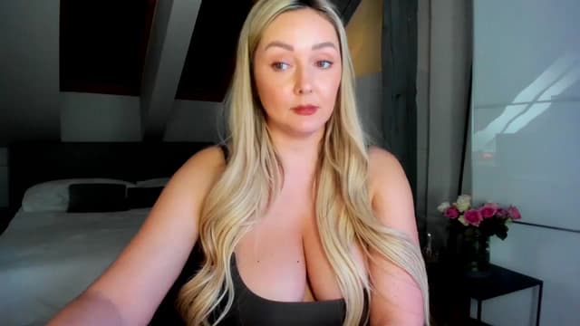 Gallery image thumbnail from Mi_Ha's myfreecams stream on, 03/10/2026, 16:02 image 5 of 20