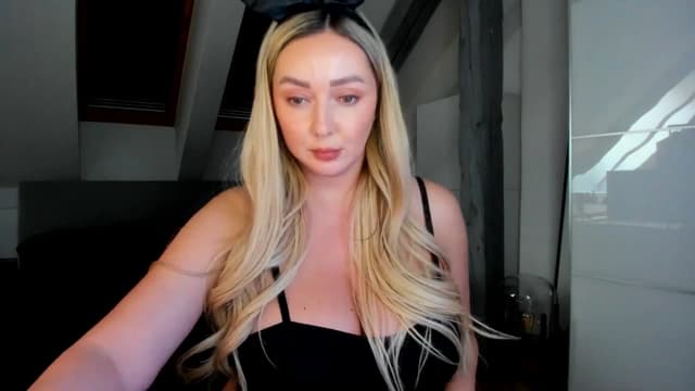Gallery image thumbnail from Mi_Ha's myfreecams stream on, 04/04/2026, 15:07 image 4 of 20