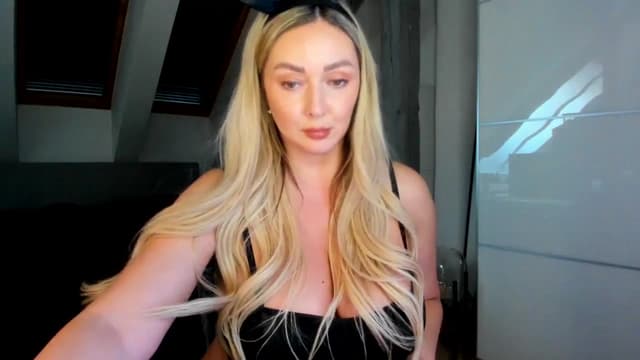 Gallery image thumbnail from Mi_Ha's myfreecams stream on, 04/04/2026, 16:26 image 7 of 20