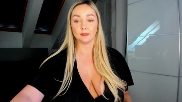 Gallery image thumbnail from Mi_Ha's myfreecams stream on, 04/07/2026, 15:49 image 19 of 20