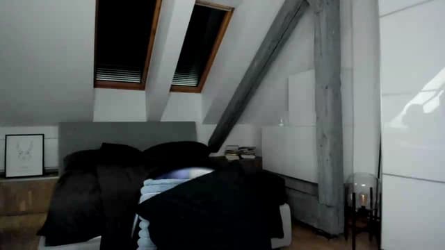 Gallery image thumbnail from Mi_Ha's myfreecams stream on, 05/20/2026, 13:41 image 9 of 20