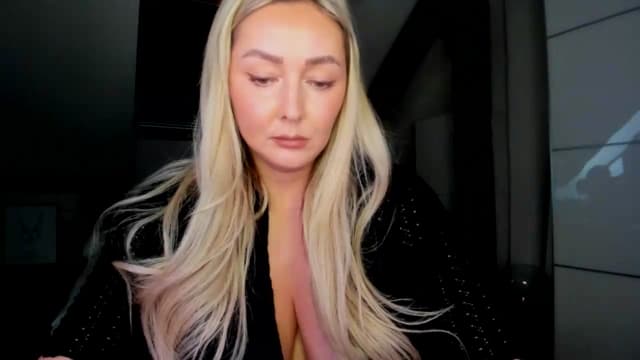 Gallery image thumbnail from Mi_Ha's myfreecams stream on, 05/28/2026, 14:15 image 6 of 20
