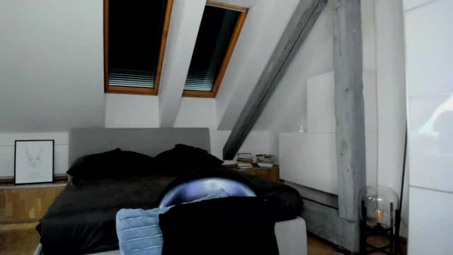 Gallery image thumbnail from Mi_Ha's myfreecams stream on, 06/01/2026, 15:37 image 7 of 20