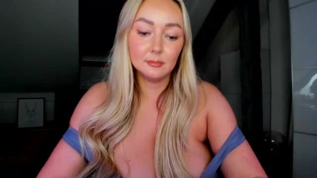 Gallery image thumbnail from Mi_Ha's myfreecams stream on, 06/02/2026, 14:32 image 11 of 20