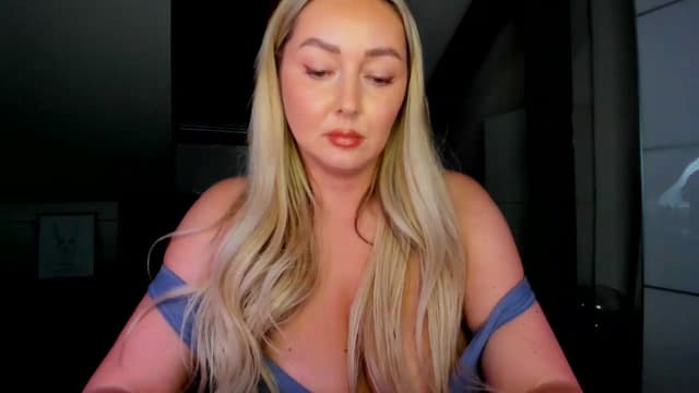 Gallery image thumbnail from Mi_Ha's myfreecams stream on, 06/02/2026, 16:04 image 4 of 20