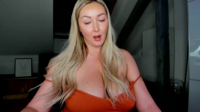 Gallery image thumbnail from Mi_Ha's myfreecams stream on, 06/03/2026, 15:16 image 5 of 20