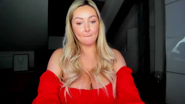 Gallery image thumbnail from Mi_Ha's myfreecams stream on, 06/15/2026, 16:08 image 7 of 20