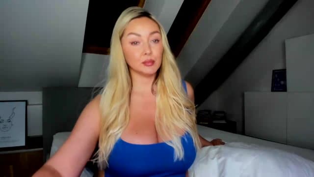 Gallery image thumbnail from Mi_Ha's myfreecams stream on, 07/08/2026, 13:31 image 18 of 20