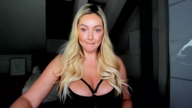 Gallery image thumbnail from Mi_Ha's myfreecams stream on, 07/22/2026, 13:24 image 2 of 20