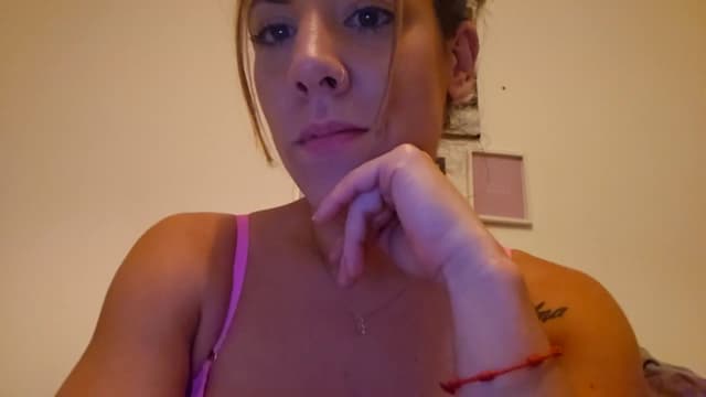 Gallery image thumbnail from MissJ's myfreecams stream on, 06/19/2024, 22:57 image 20 of 20
