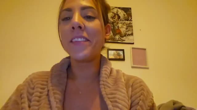 Gallery image thumbnail from MissJ's myfreecams stream on, 06/19/2024, 22:57 image 1 of 20