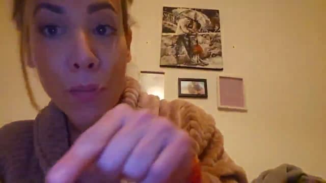 Gallery image thumbnail from MissJ's myfreecams stream on, 06/19/2024, 22:57 image 8 of 20
