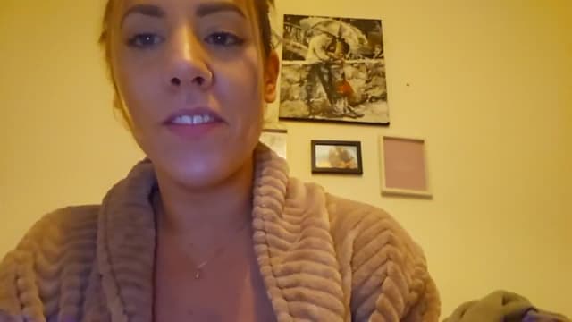 Gallery image thumbnail from MissJ's myfreecams stream on, 06/19/2024, 22:57 image 2 of 20