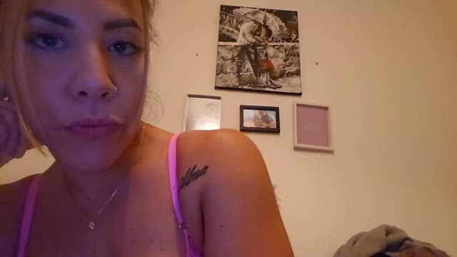 Gallery image thumbnail from MissJ's myfreecams stream on, 06/19/2024, 23:37 image 2 of 20