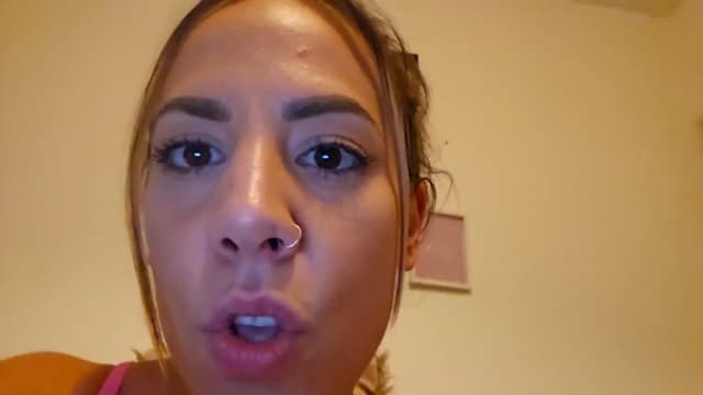 Gallery image thumbnail from MissJ's myfreecams stream on, 06/20/2024, 01:18 image 17 of 20