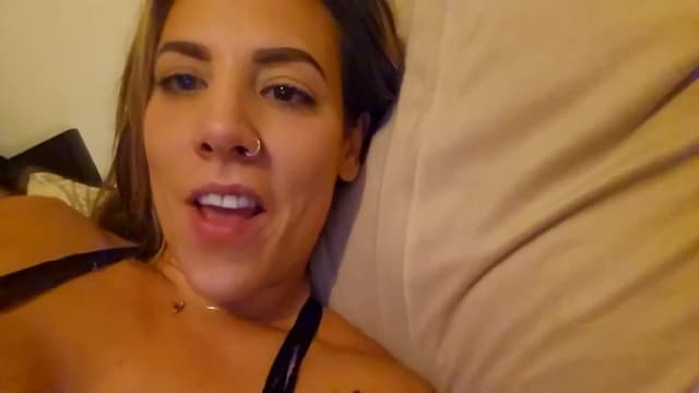 Gallery image thumbnail from MissJ's myfreecams stream on, 06/21/2024, 24:00 image 14 of 20