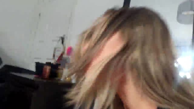 Gallery image thumbnail from MissJ's myfreecams stream on, 09/15/2024, 14:20 image 10 of 20
