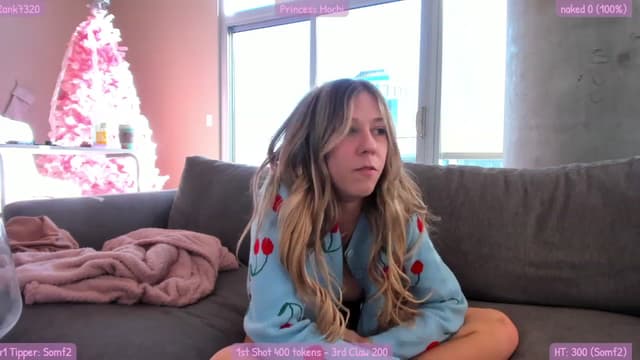 Gallery image thumbnail from Mochi's myfreecams stream on, 12/15/2022, 18:27 image 5 of 20