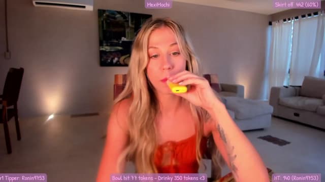Gallery image thumbnail from Mochi's myfreecams stream on, 02/02/2023, 24:24 image 1 of 20