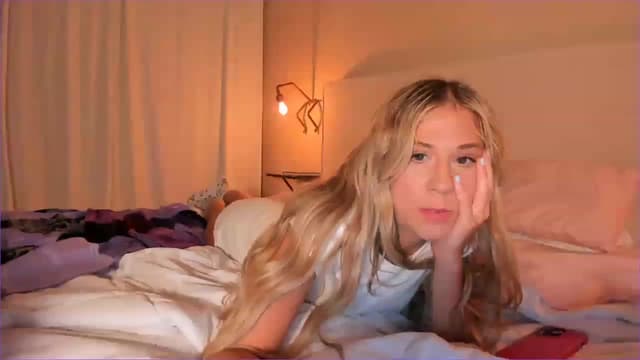 Gallery image thumbnail from Mochi's myfreecams stream on, 02/07/2023, 06:29 image 1 of 20