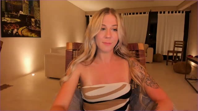 Gallery image thumbnail from Mochi's myfreecams stream on, 02/23/2023, 05:11 image 10 of 20