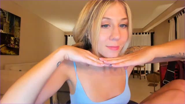 Gallery image thumbnail from Mochi's myfreecams stream on, 03/02/2023, 11:47 image 6 of 20