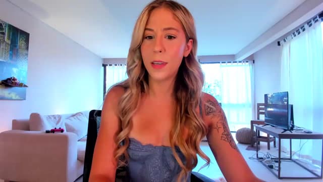 Gallery image thumbnail from Mochi's myfreecams stream on, 03/16/2023, 22:34 image 14 of 20