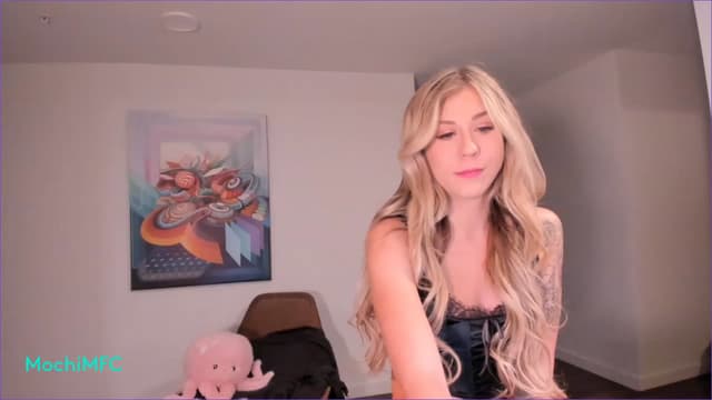 Gallery image thumbnail from Mochi's myfreecams stream on, 04/23/2023, 05:03 image 4 of 20