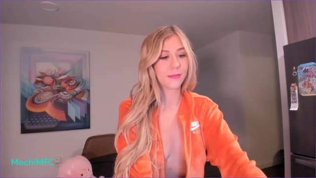 Gallery image thumbnail from Mochi's myfreecams stream on, 04/23/2023, 07:43 image 18 of 20